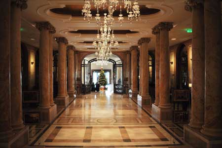 Hotel Athénée Palace Hilton